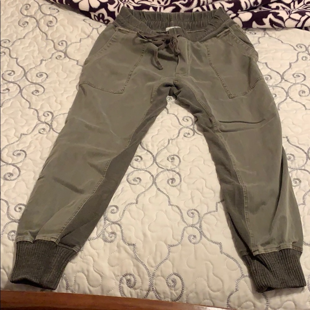 James Perse Size 1 Green Pants
